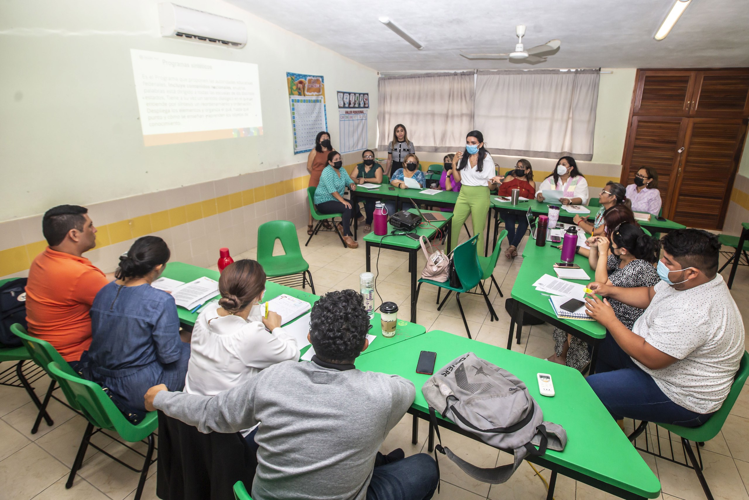 Docentes Clave En Los Nuevos Planes Y Programas De Estudios